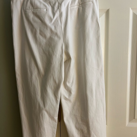 White Capris - Picture 5 of 5